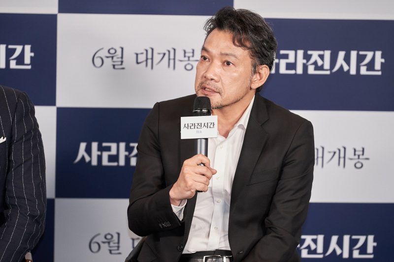 Nam diễn viên kì cựu Jung Jin Young thủ vai sở trưởng Pyeong Seok