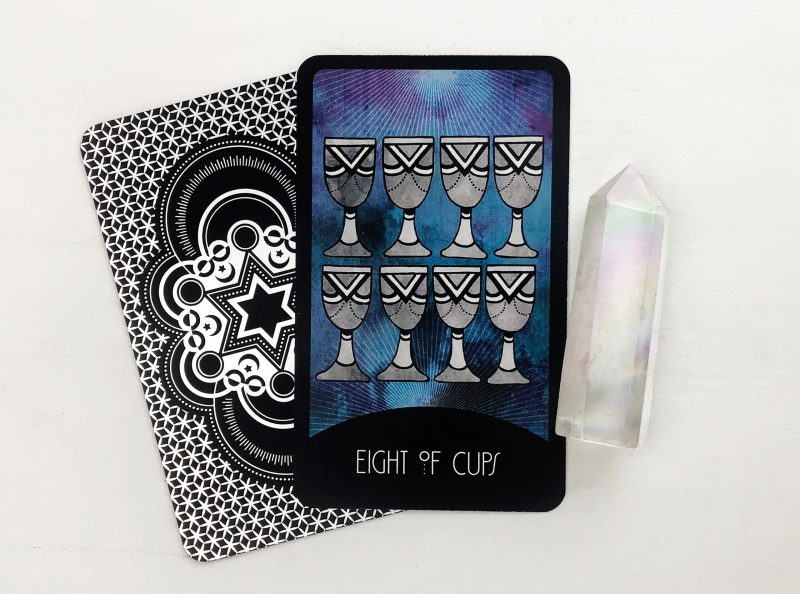 eight of cups hinh anh 1 e1648736695328 - 8 Of Cups là gì? Ý nghĩa của lá bài 8 Of Cups trong Tarot