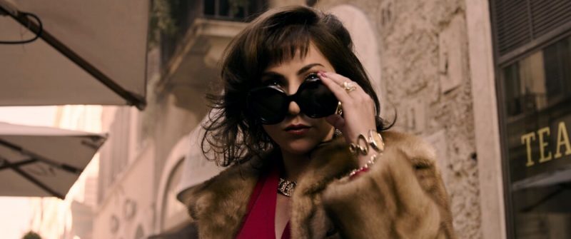 Lady Gaga chứng tỏ khả năng diễn xuất và thần thái thời trang tốt trong House of Gucci