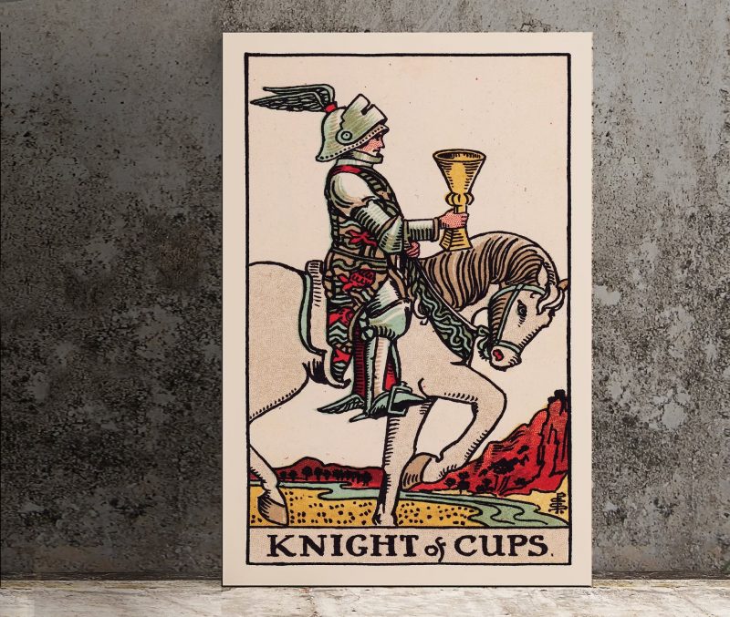 Knight Of Cups ở vị trí ngược cho thấy bản thân bạn hiện tại đang cho phép cảm xúc hoàn toàn chi phối cuộc sống của mình