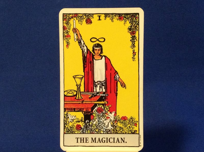 la bai the magician hinh anh 2 - The Magician là gì? Ý nghĩa của lá bài The Magician trong Tarot