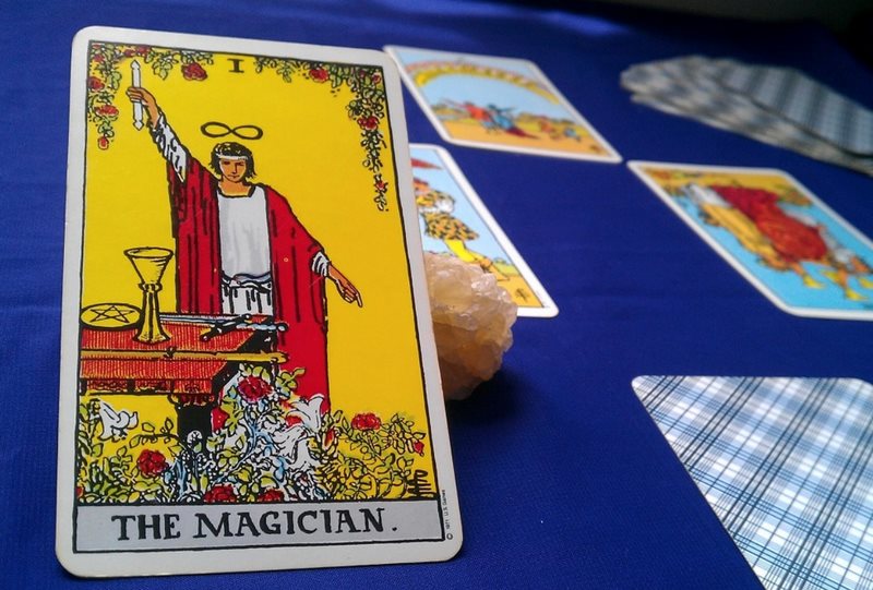 la bai the magician hinh anh 3 - The Magician là gì? Ý nghĩa của lá bài The Magician trong Tarot