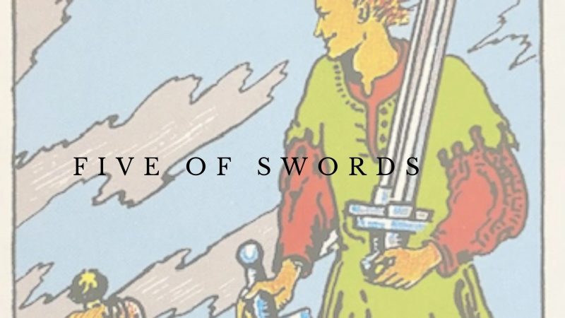 five of swords hinh anh 3 e1648824563752 - 5 of Swords là gì? Ý nghĩa của lá bài 5 of Swords trong Tarot