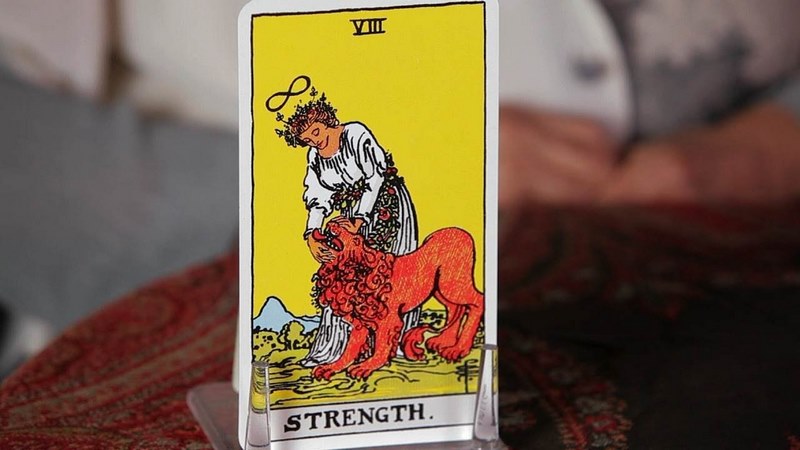 la bai strength hinh anh 3 - Strength là gì? Ý nghĩa của lá bài Strength trong Tarot