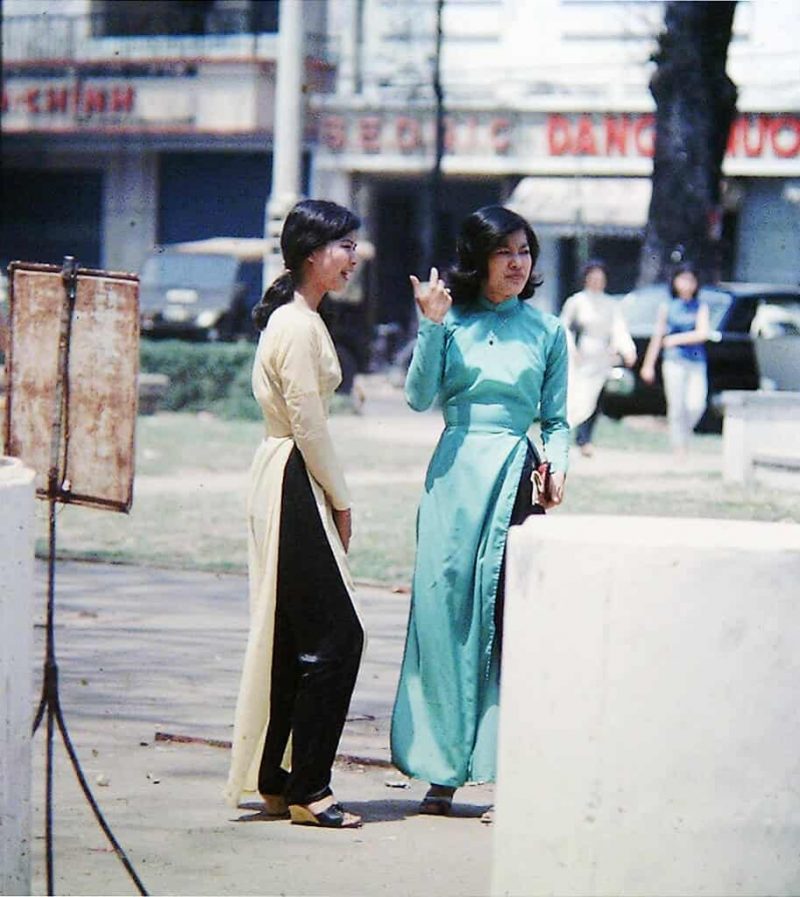 Áo dài Miniraglan thể hiện sự chuyển biến trong quan niệm thẩm mỹ của phụ nữ Việt