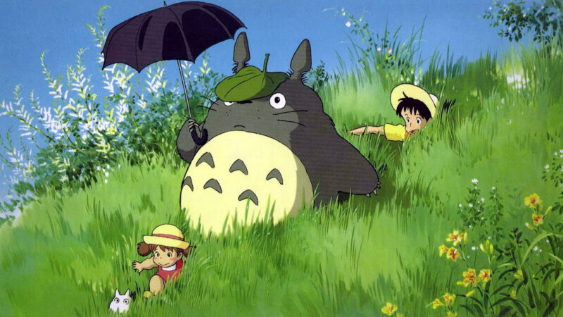 Thần rừng Totoro đáng yêu và dễ thương xuất hiện tại sẽ giúp nâng Satsuki và Mei vô Hàng thôn của tôi là Totoro