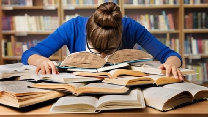 Lười đọc sách gây ra nhiều hệ lụy nghiêm trọng Lười đọc sách gây ra nhiều hệ lụy nghiêm trọng