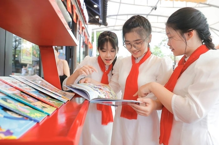 Ngày Sách Việt Nam mang đến thông điệp mạnh mẽ trong cộng đồng về giá trị của sách Ngày Sách Việt Nam mang đến thông điệp mạnh mẽ trong cộng đồng về giá trị của sách