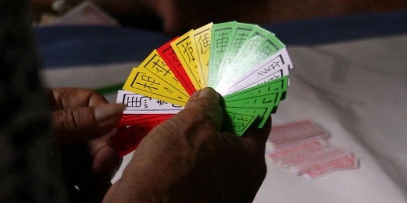 Các lưu ý quan trọng khi chơi bài Tứ Sắc tại FB88