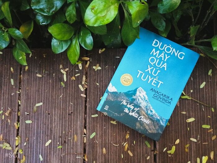 Review chi tiết cuốn sách Đường mây qua xứ tuyết