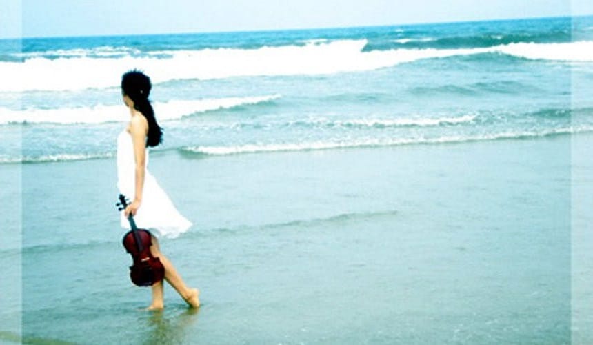 Nỗi nhớ, lòng chung thuỷ của người con gái khi yêu