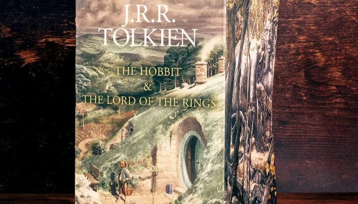 Review sách The Hobbit: sự mở đường cho huyền thoại Chúa Nhẫn
