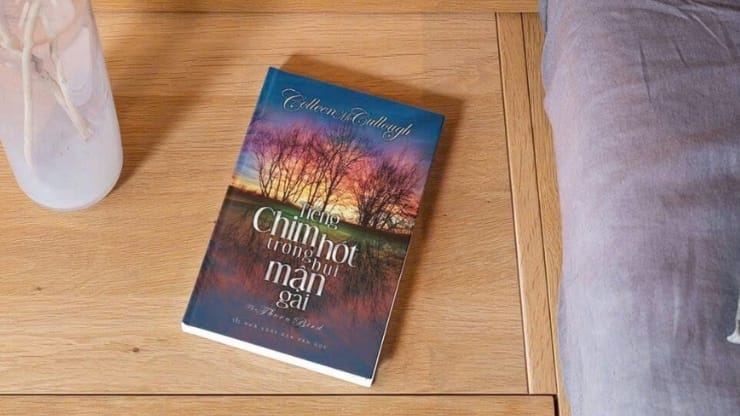 Tác phẩm “Tiếng Chim Hót Trong Bụi Mận Gai”