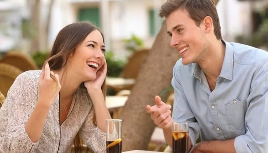 Sâu xa được dùng để miêu tả một người sắc sảo, tinh tế