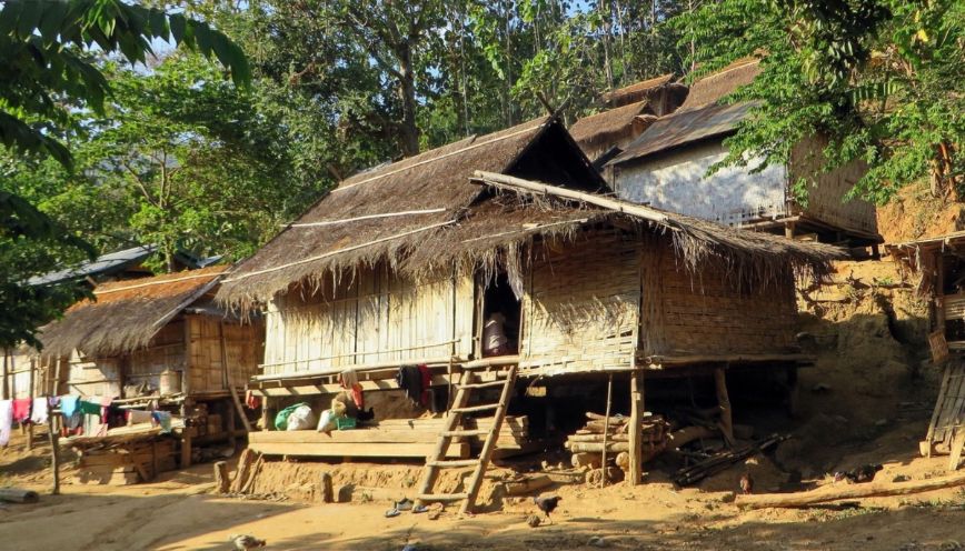 Ví dụ của “đơn sơ” trong văn học Việt Nam