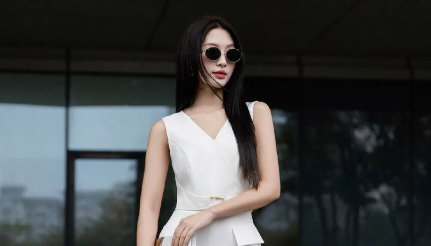 Ví dụ về cách sử dụng “chưng diện” trong văn học