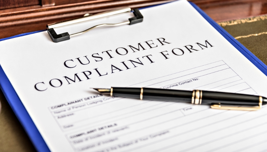 Complain là gì? Cách dùng complain với giới từ chính xác