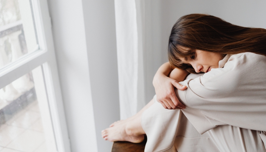 Chạnh lòng là gì? Ý nghĩa và những trường hợp thường gặp