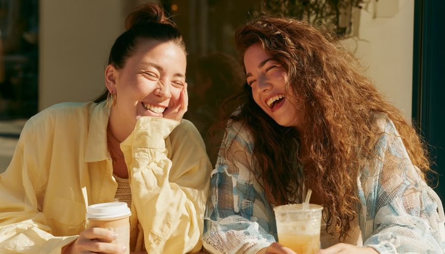 Chia sẻ là gì? Nghệ thuật trao đi và lan tỏa nhiều tốt đẹp