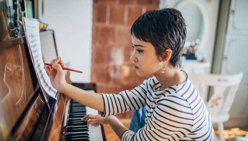 Bài tập ví dụ về từ đồng nghĩa, trái nghĩa với sáng tác